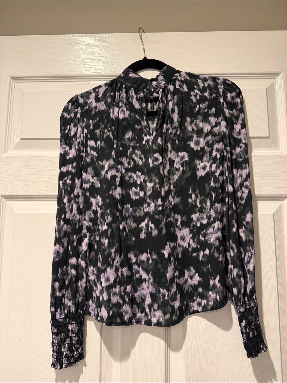 BELLA DAHL Black Floral Long-Sleeve Blouse with Lavender Print Size XS - Picture 5 of 8